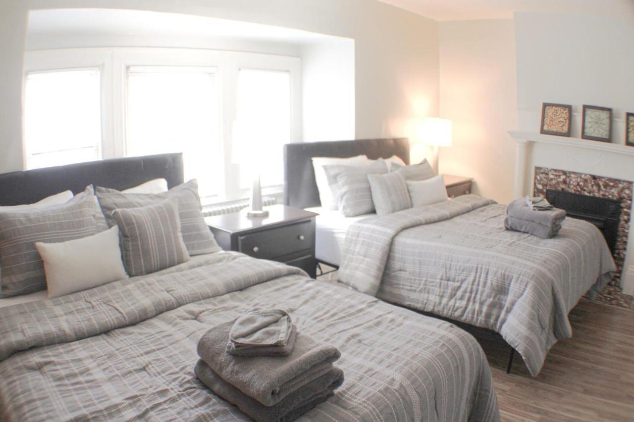 Steps Away From Hospital - 2 Queen Bed - City View Pittsburgh Eksteriør bilde